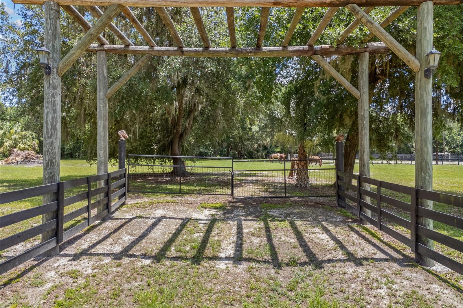 Image 2 of 20 For 20797 Hwy 329
