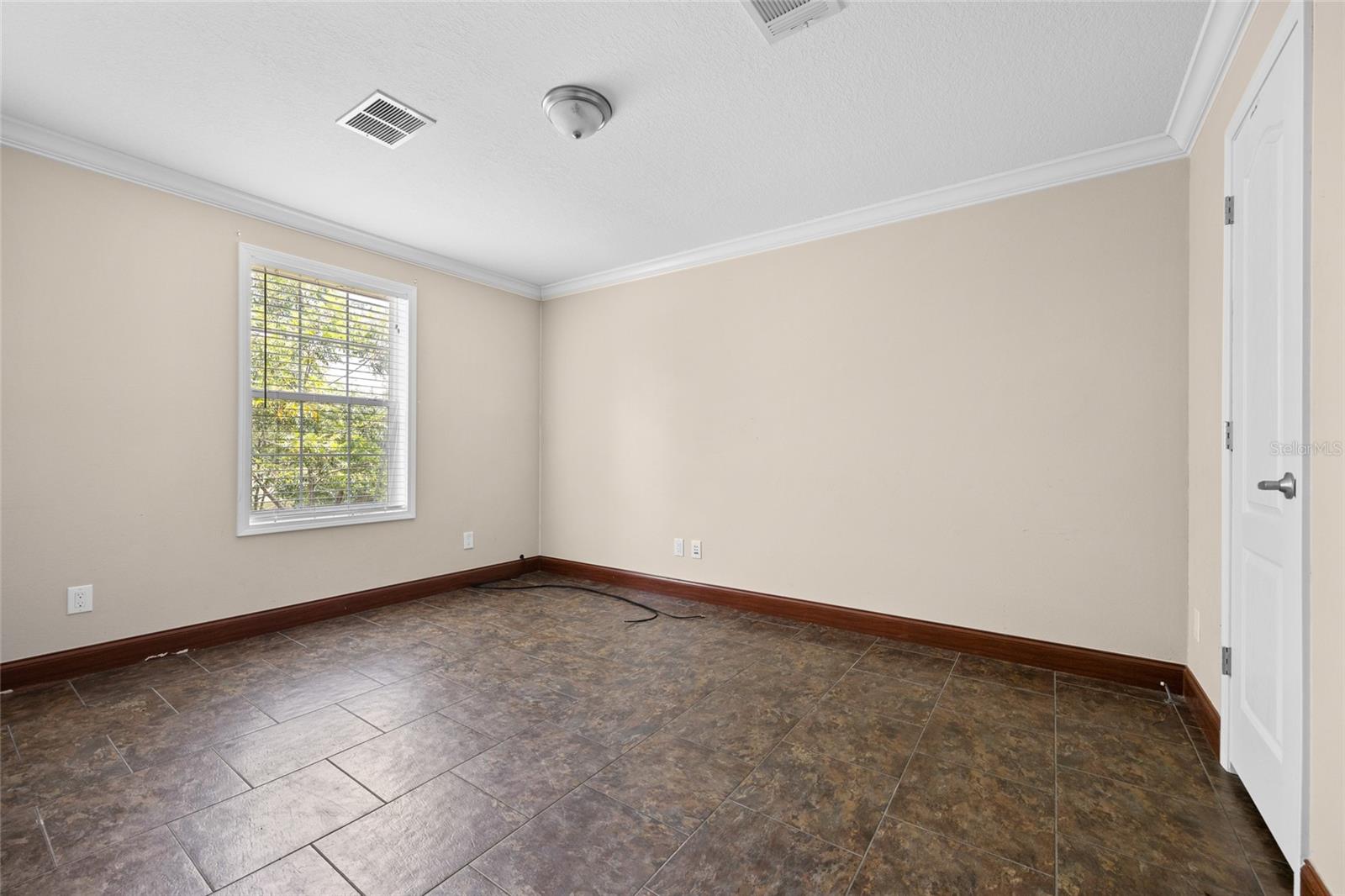 Image 17 of 44 For 240 Swan Lake Drive