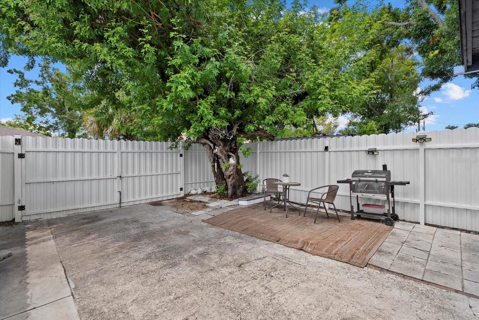 Image 36 of 48 For 4444 5th Avenue S