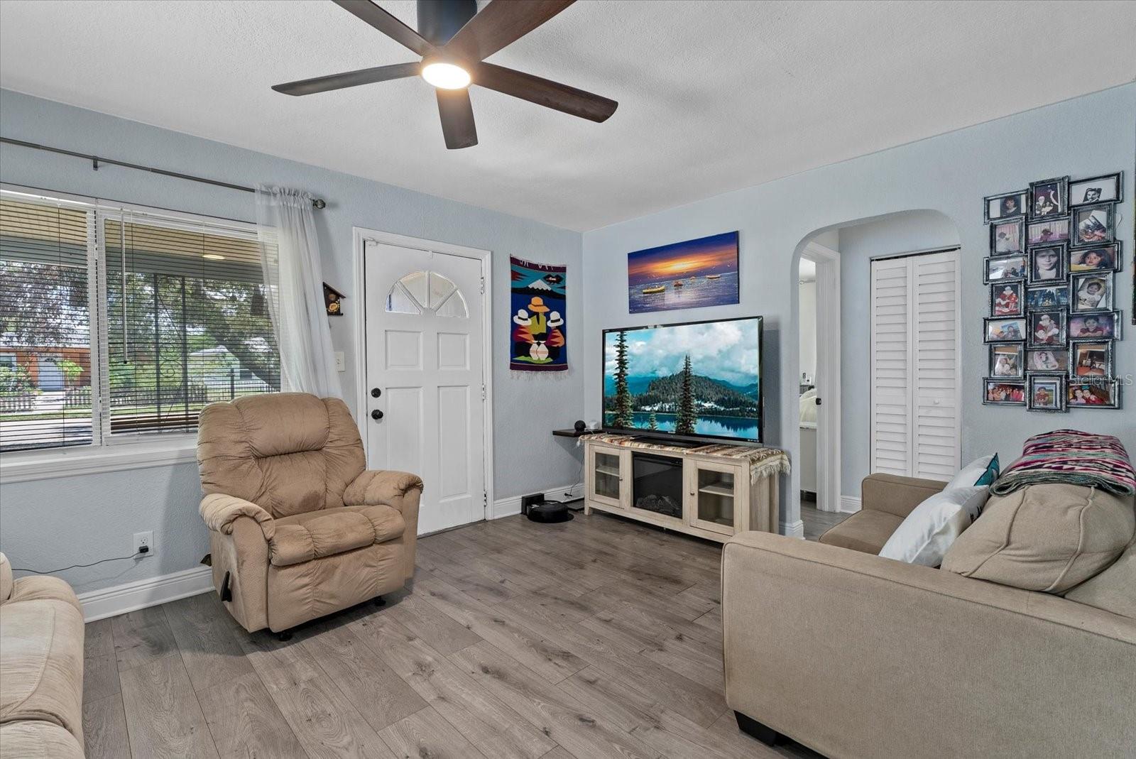 Image 5 of 48 For 4444 5th Avenue S