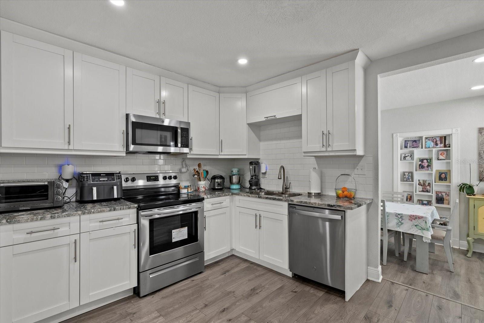 Image 7 of 48 For 4444 5th Avenue S