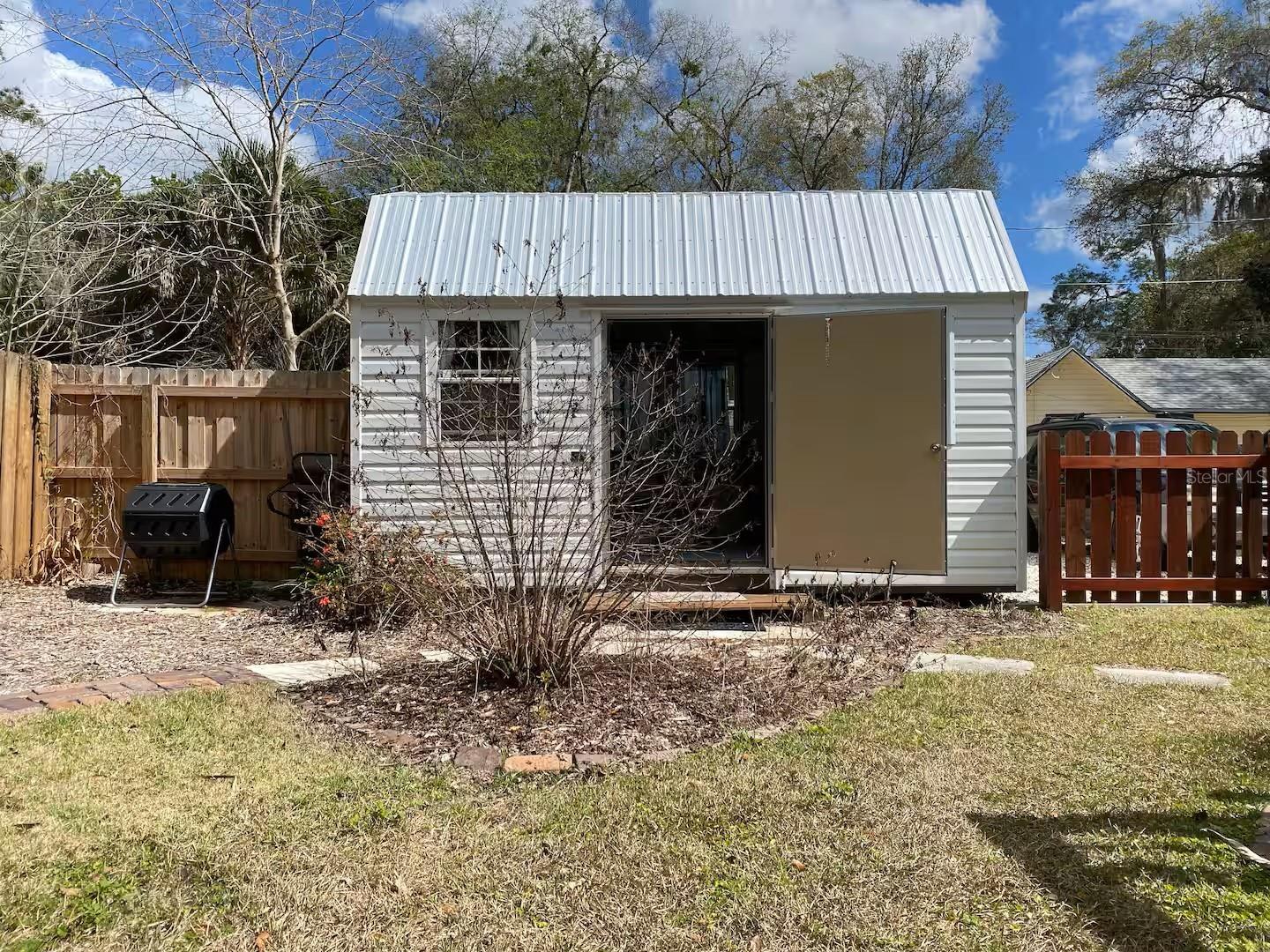 Image 18 of 18 For 716 10th Avenue