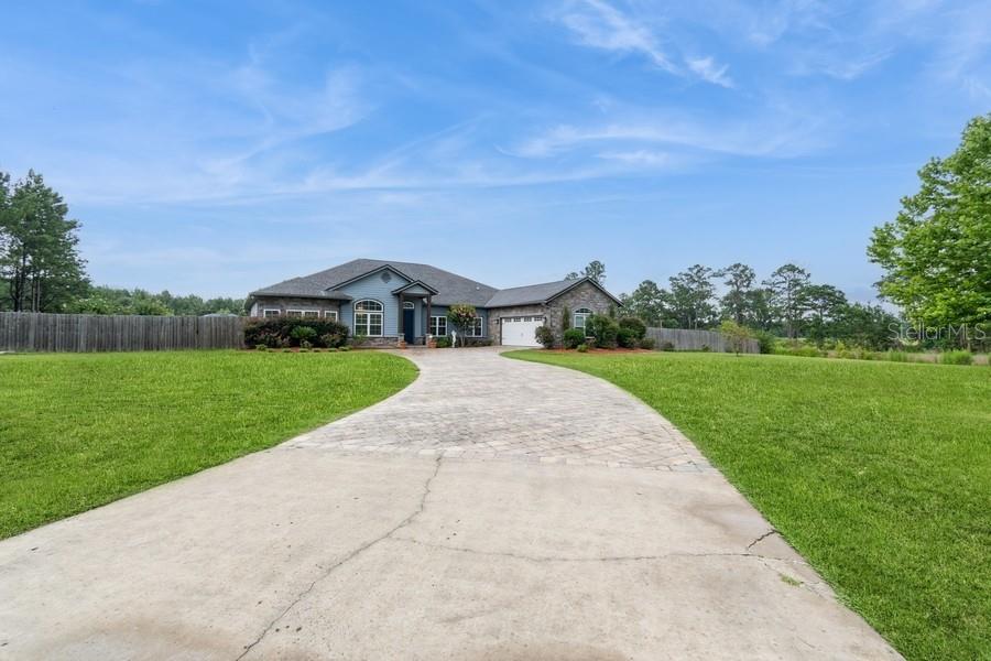 Image 3 of 45 For 6813 83rd Terrace