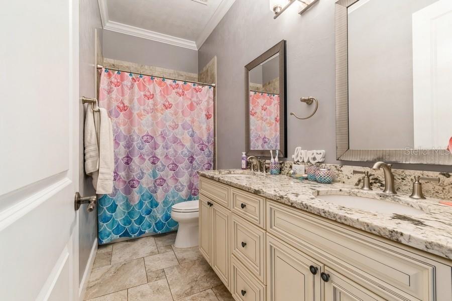 Image 39 of 45 For 6813 83rd Terrace