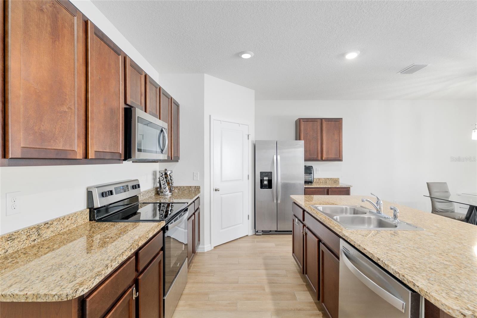 Image 11 of 53 For 5983 83rd Terrace