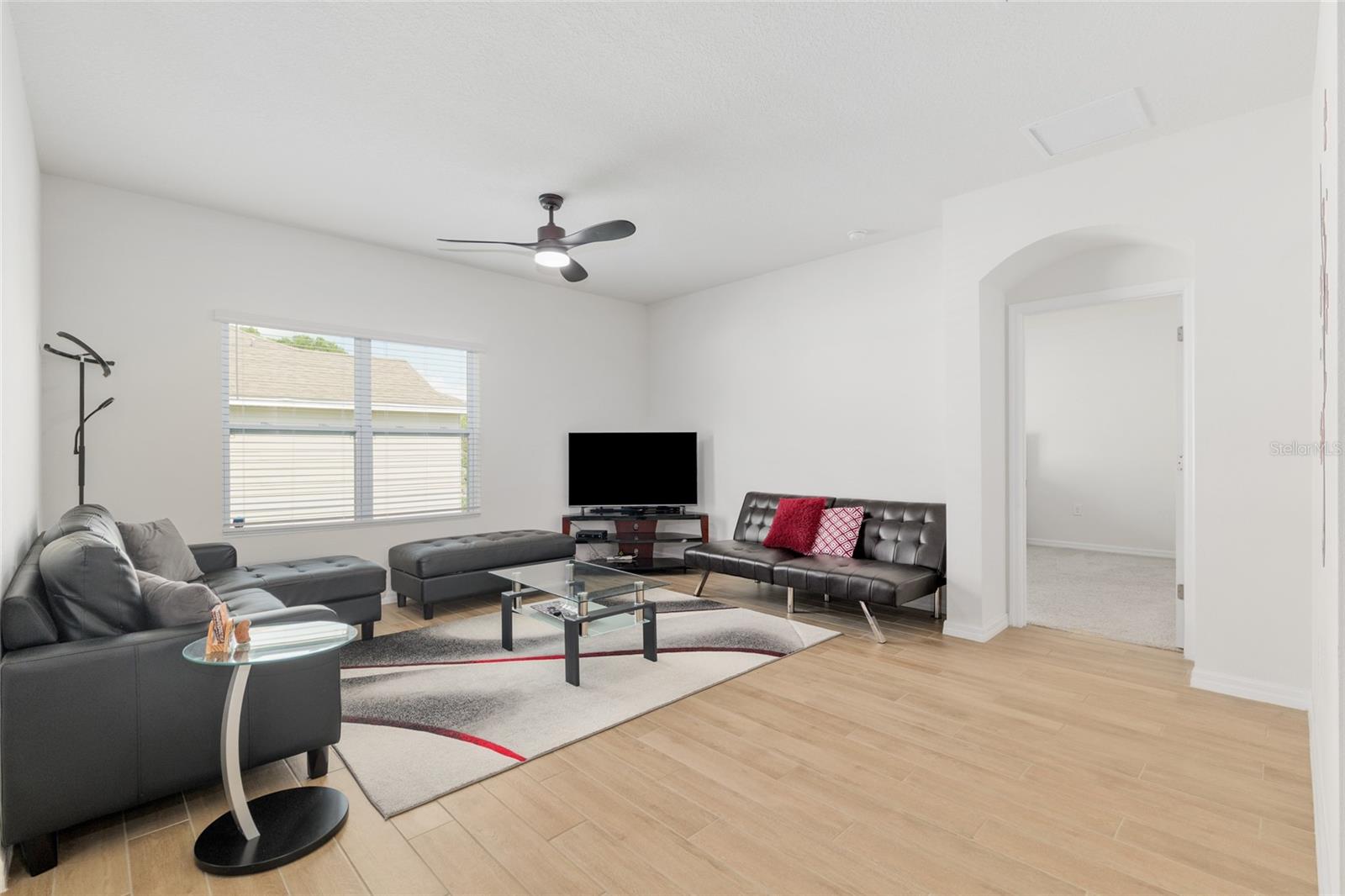 Image 19 of 53 For 5983 83rd Terrace