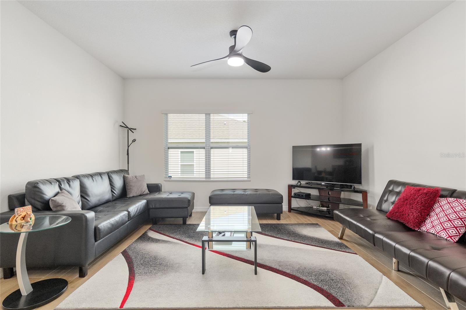 Image 21 of 53 For 5983 83rd Terrace