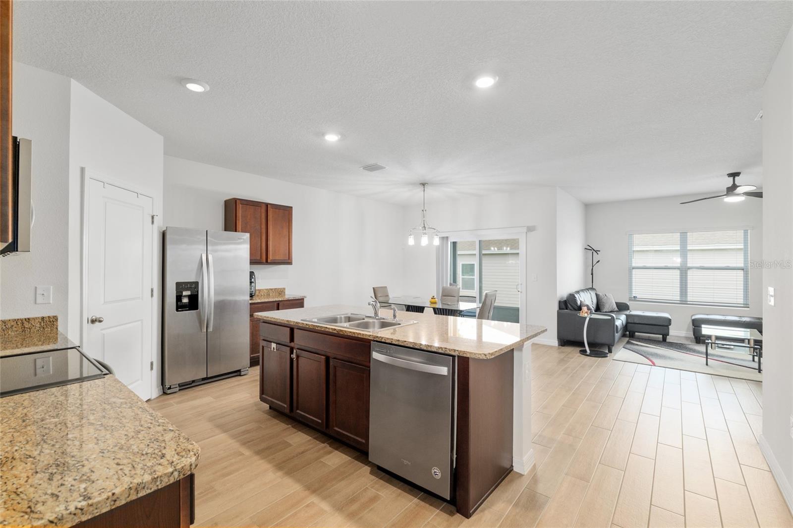 Image 6 of 53 For 5983 83rd Terrace