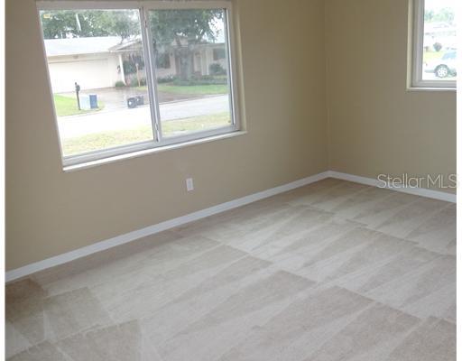 Image 7 of 52 For 917 15th Avenue