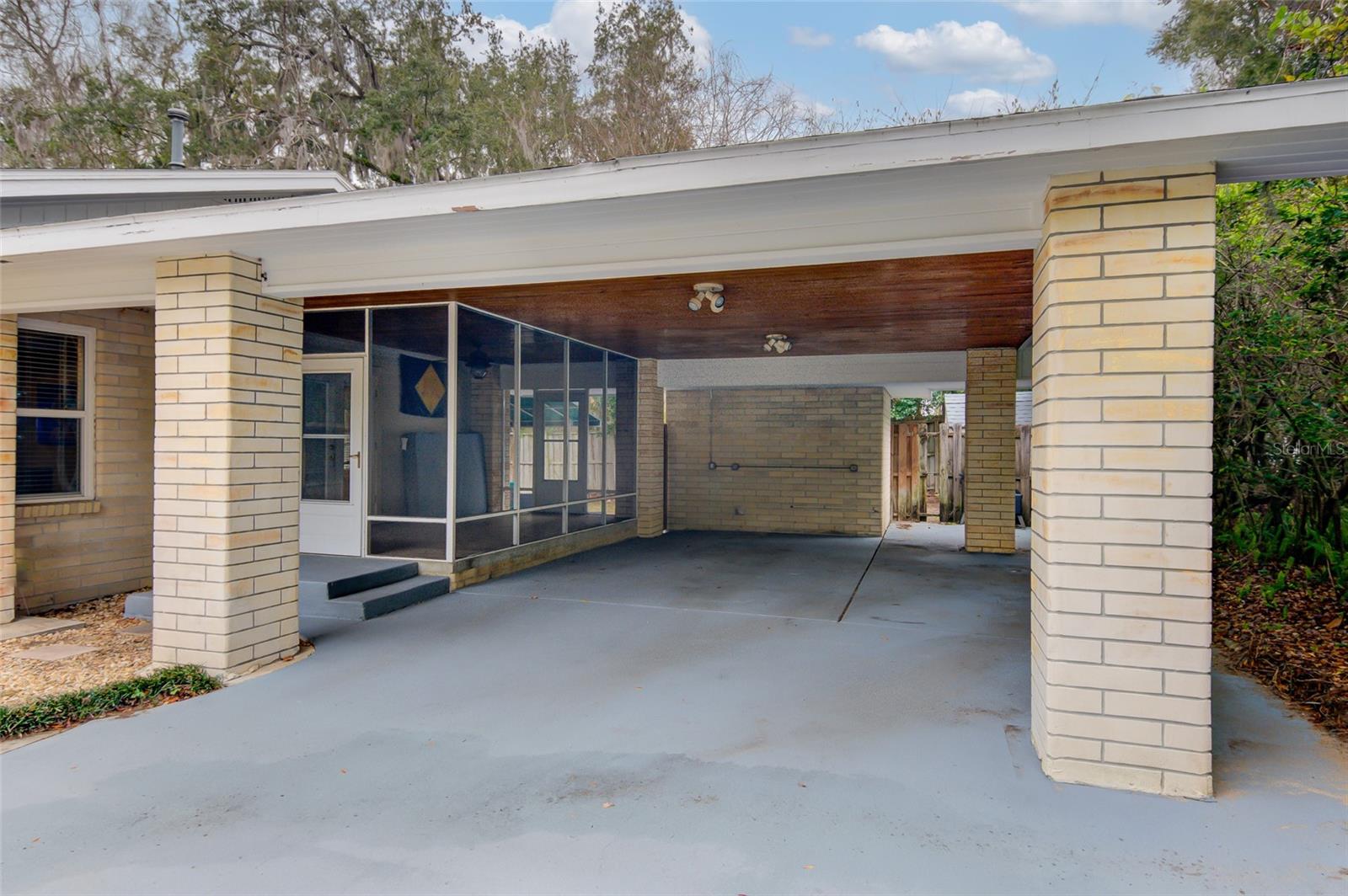 Image 4 of 44 For 1318 7th Road