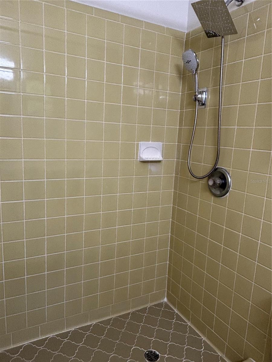 Image 10 of 18 For 600 122nd Street