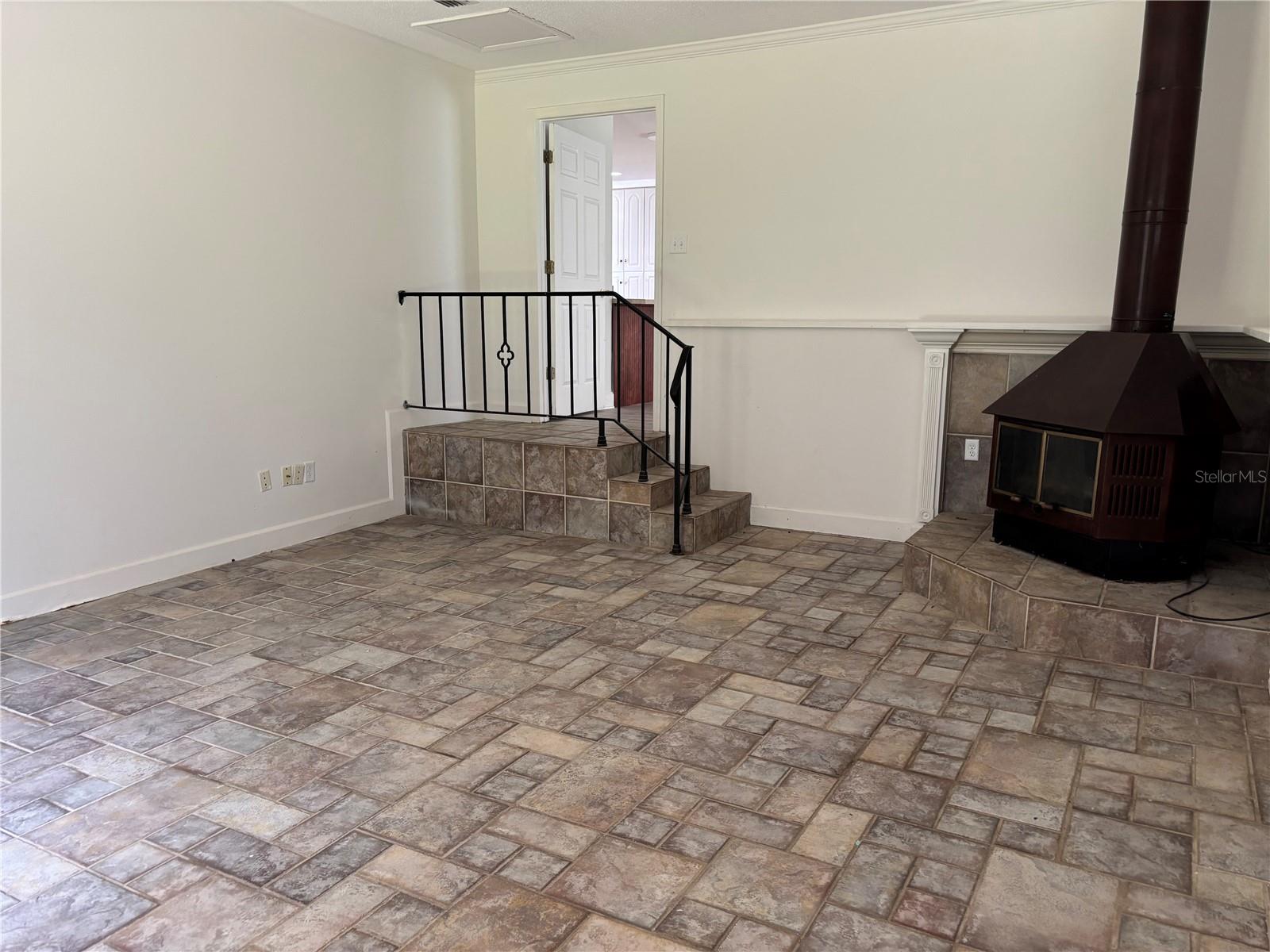 Image 17 of 18 For 600 122nd Street
