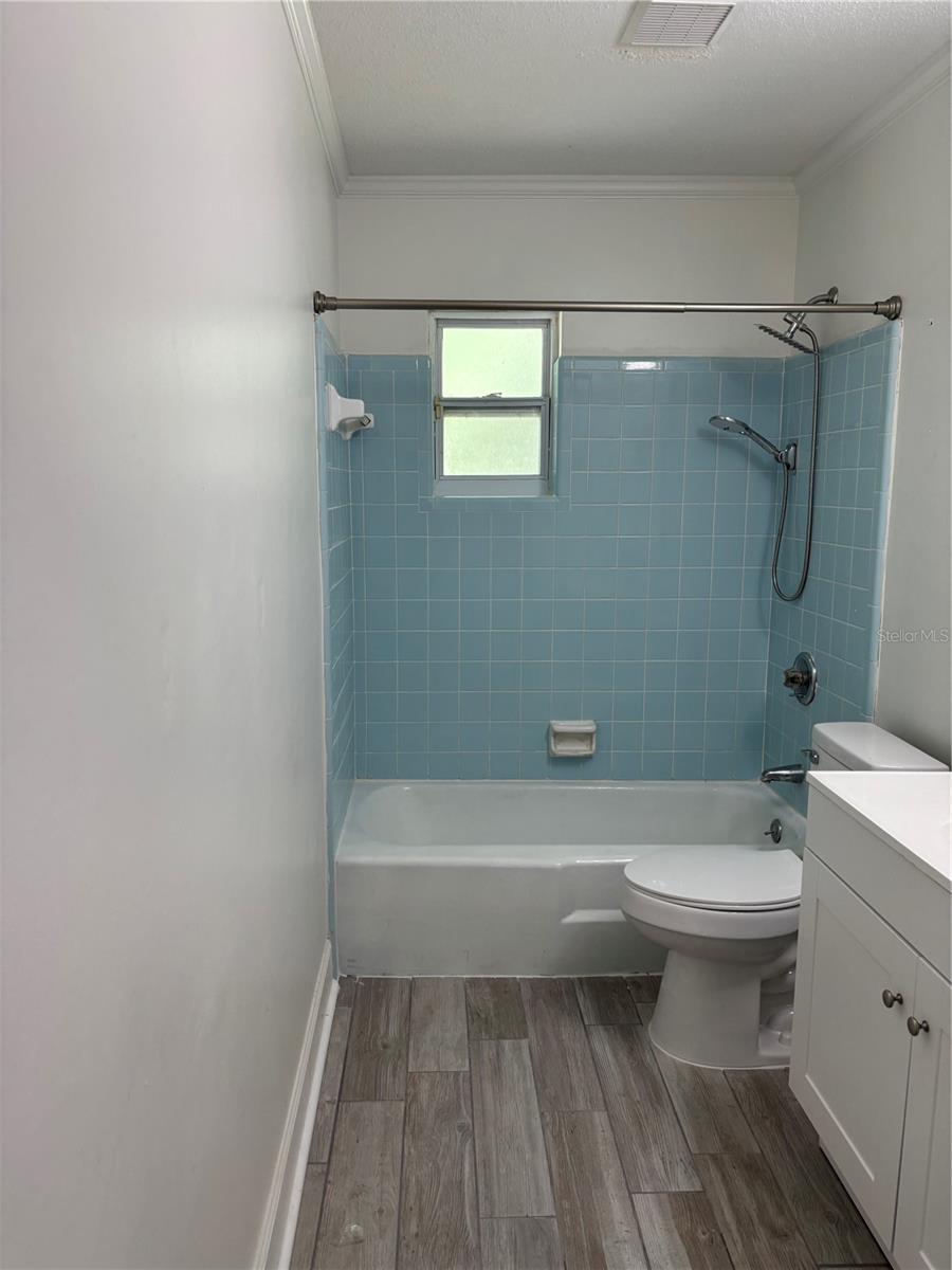 Image 7 of 18 For 600 122nd Street