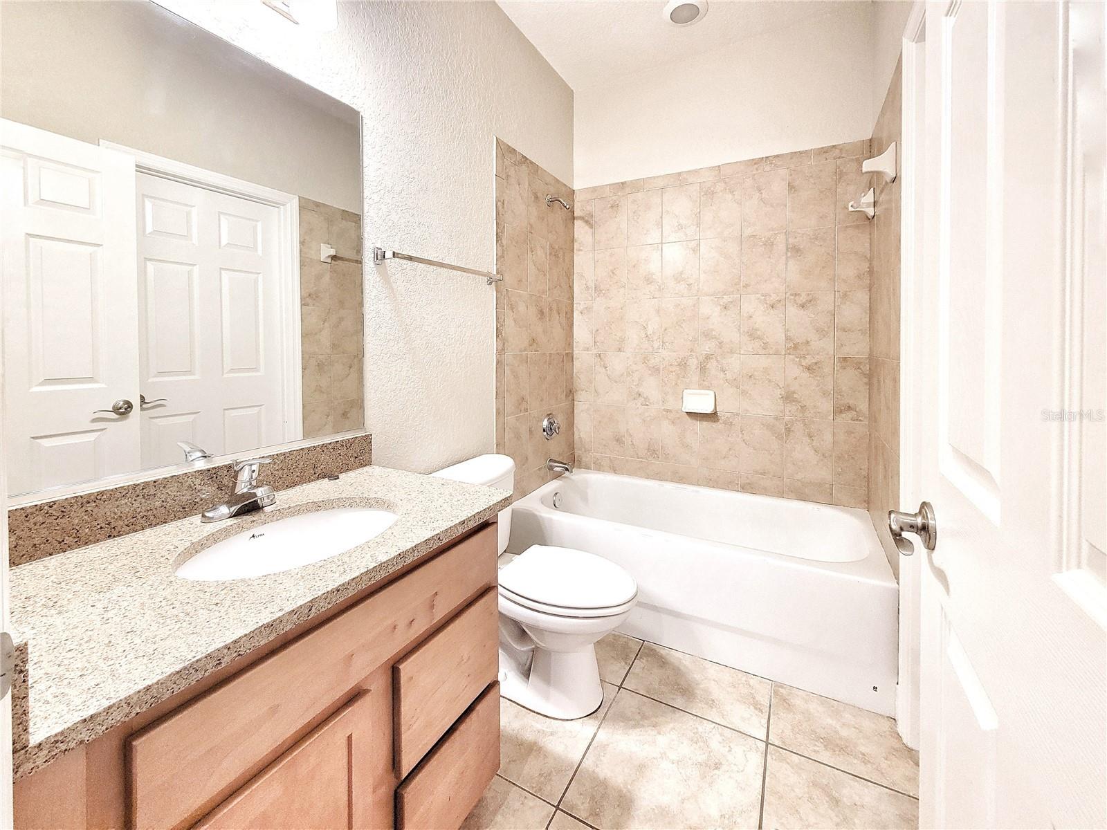 Image 13 of 24 For 2508 35th Place L-70