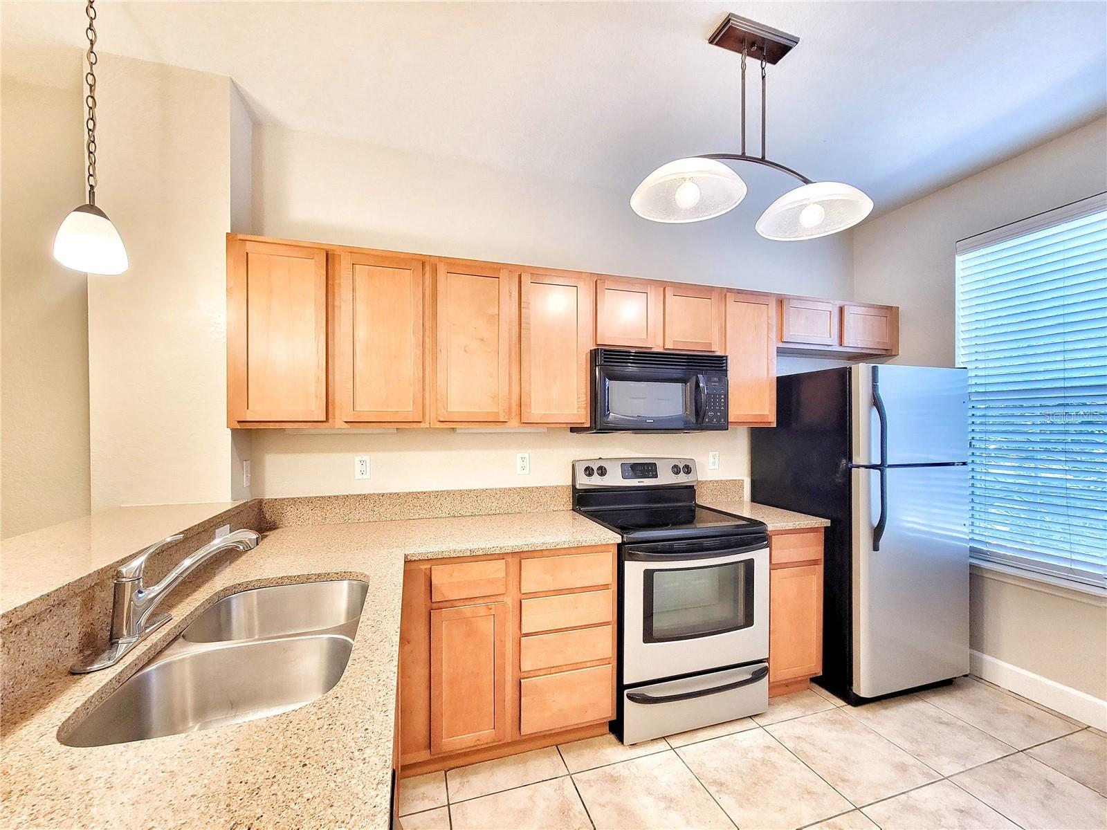 Image 5 of 24 For 2508 35th Place L-70