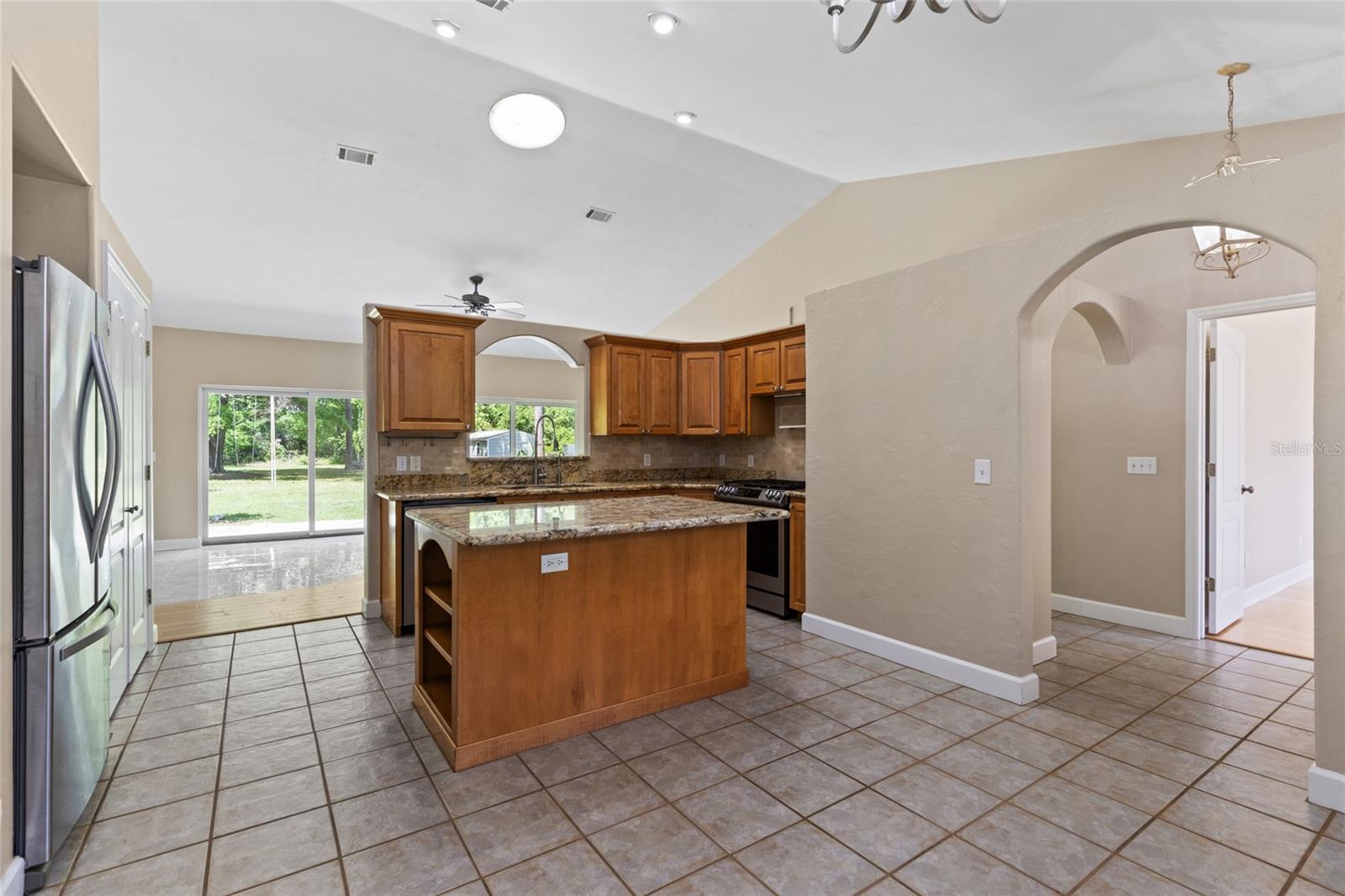 Image 15 of 48 For 17920 177th Avenue