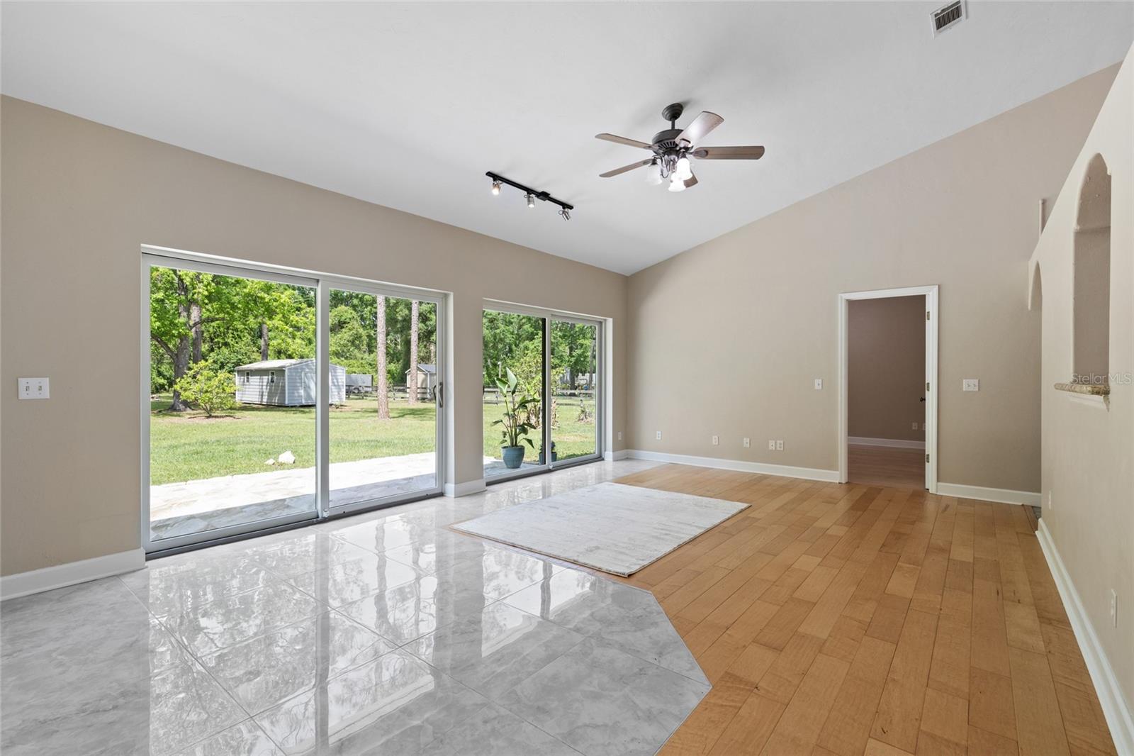 Image 17 of 48 For 17920 177th Avenue