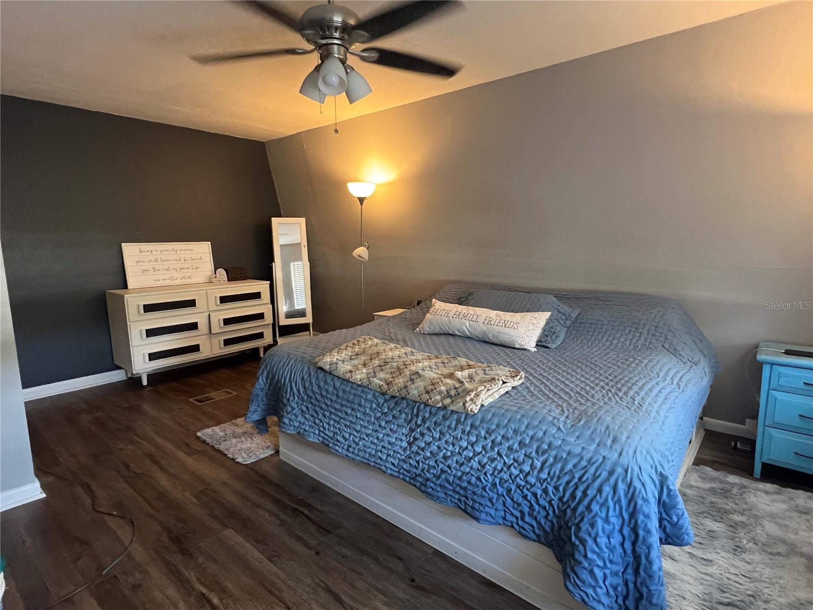 Image 22 of 31 For 15024 89th Street