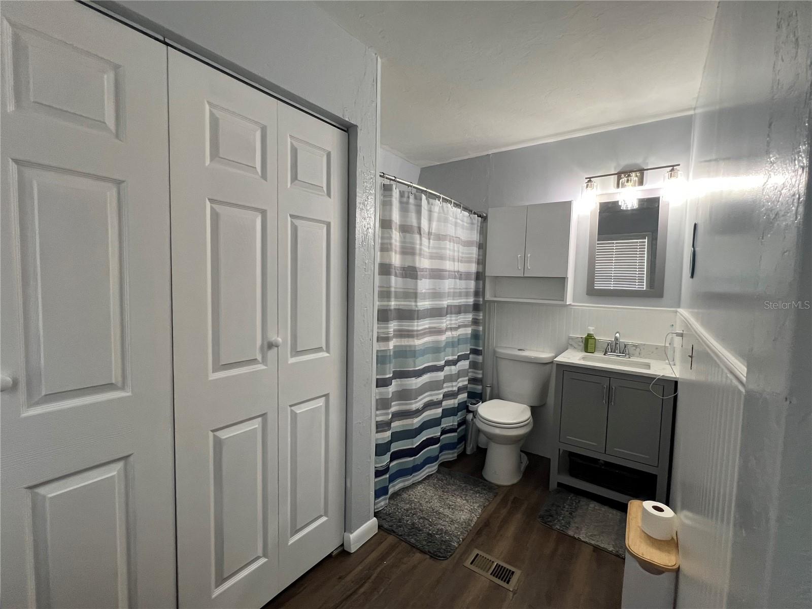 Image 23 of 31 For 15024 89th Street