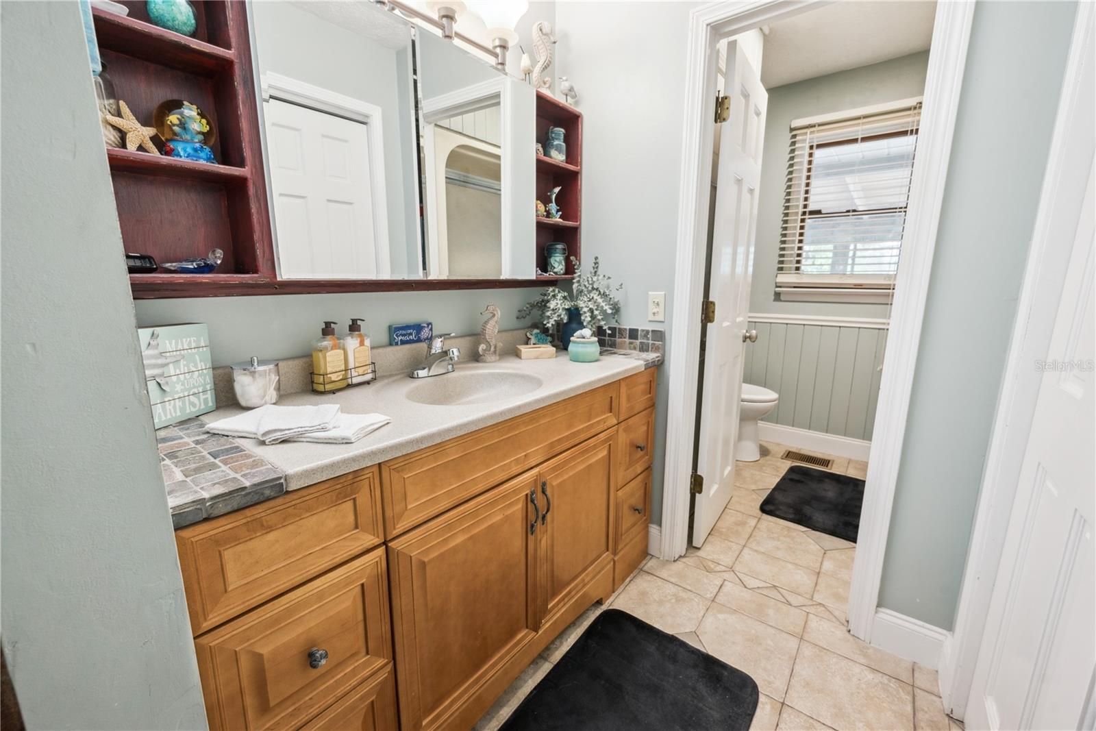 Image 17 of 51 For 8290 Melrose Road