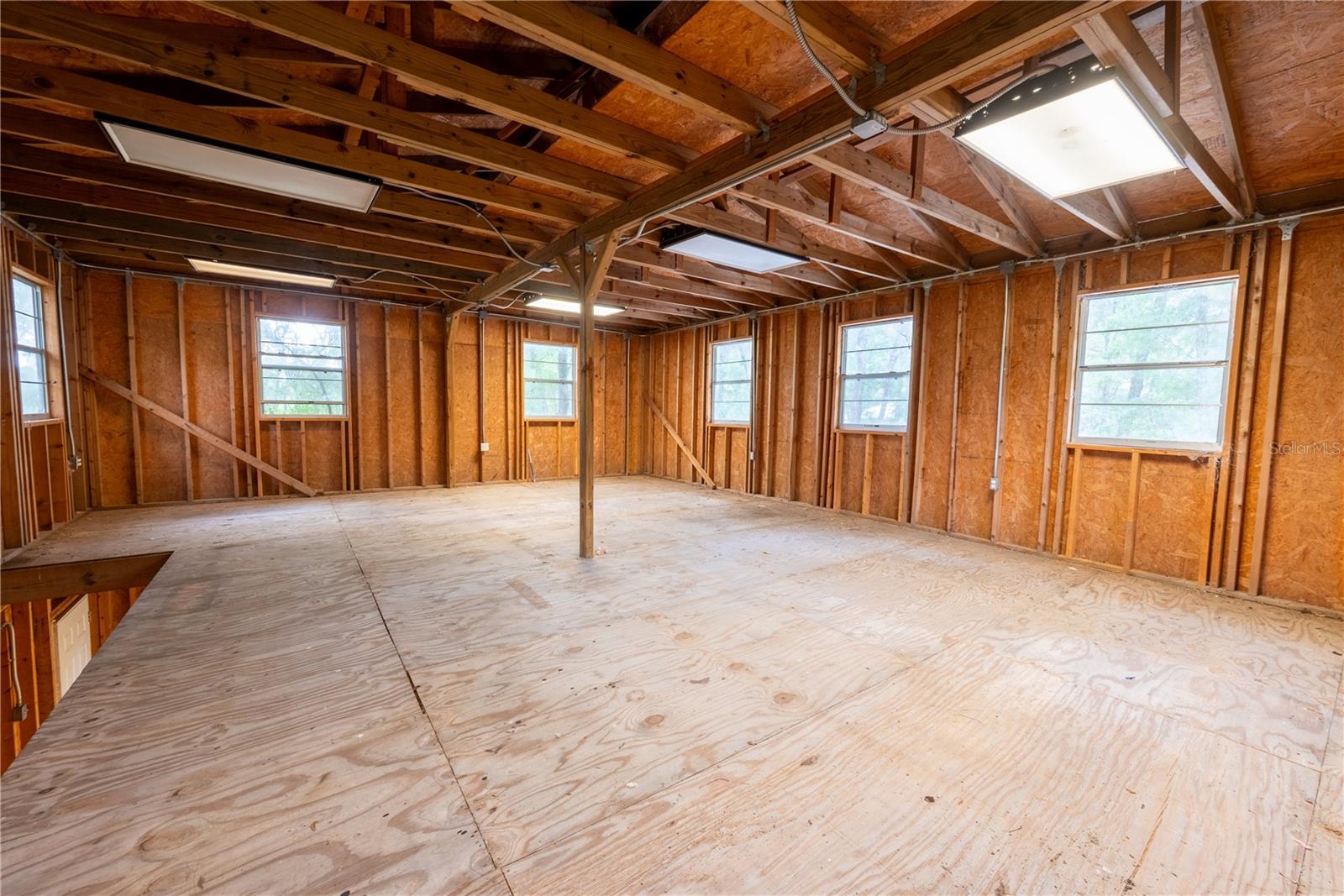 Image 46 of 51 For 8290 Melrose Road