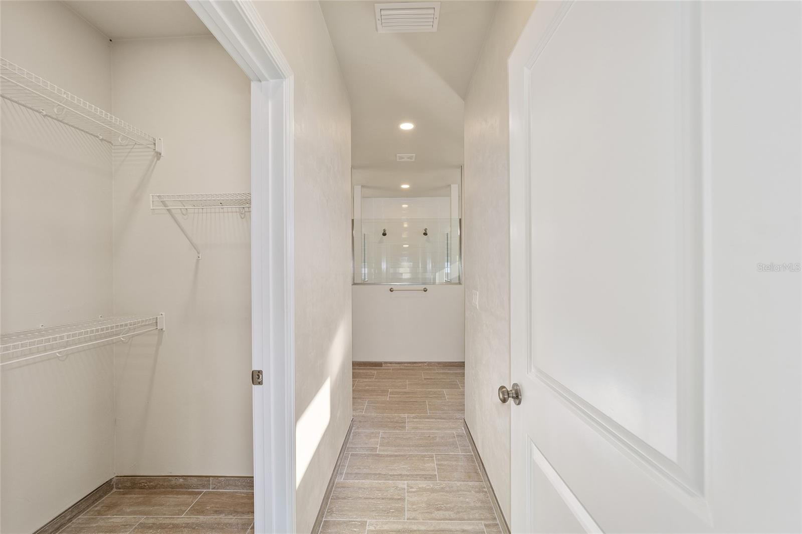 Image 11 of 38 For 6718 10th Lane