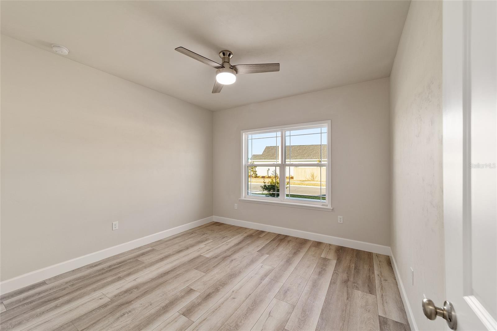 Image 4 of 38 For 6718 10th Lane