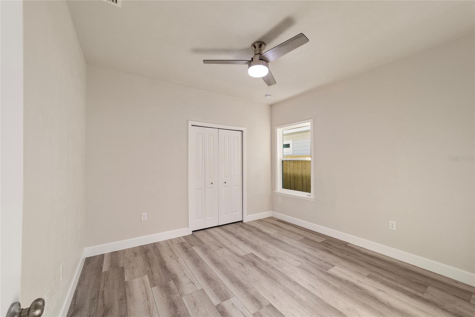 Image 6 of 38 For 6718 10th Lane