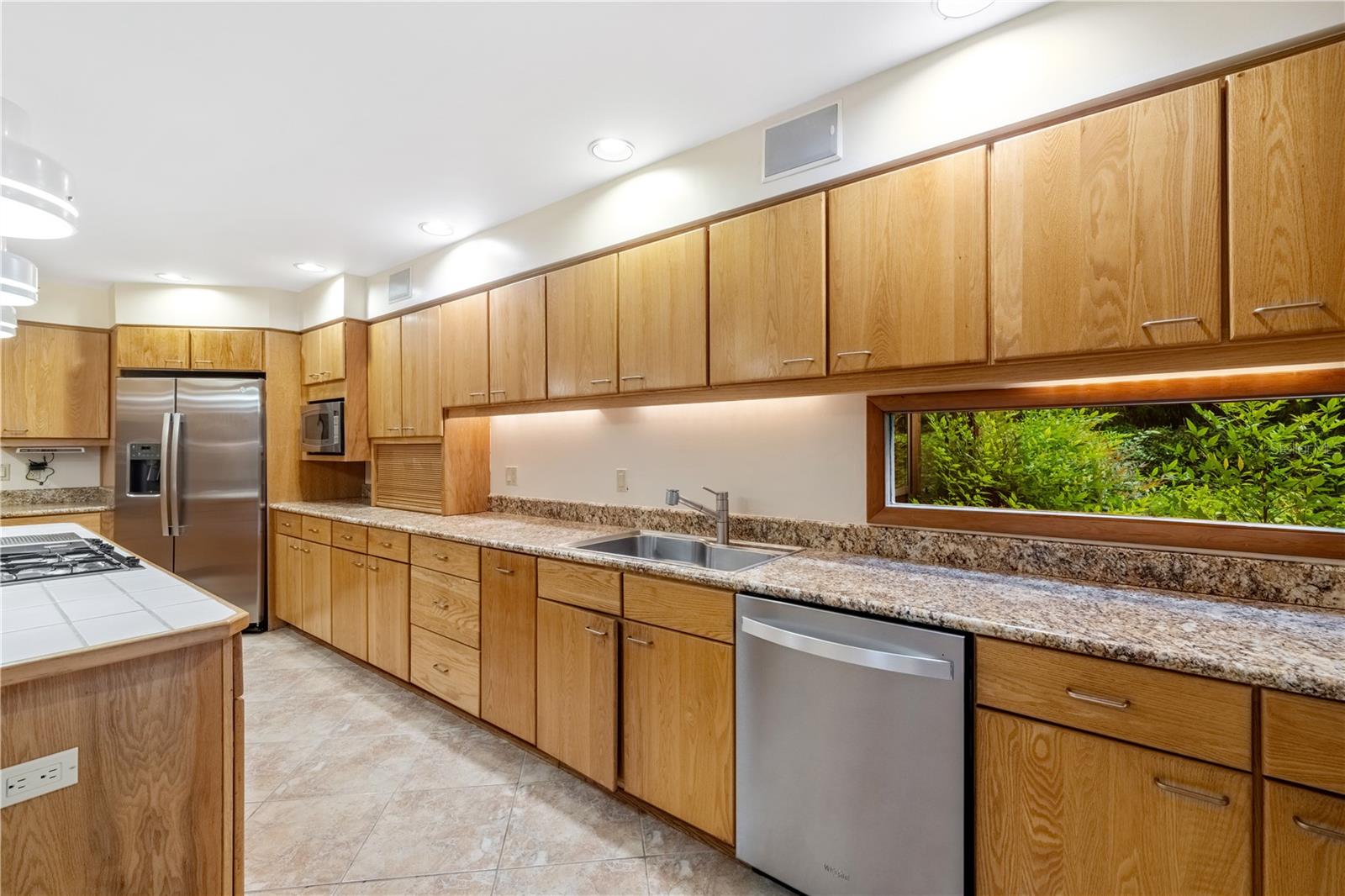 Image 11 of 68 For 1225 23rd Terrace