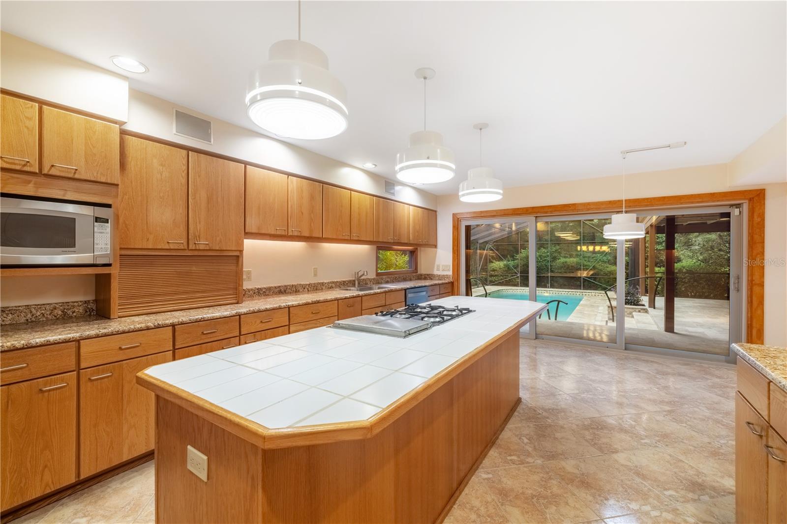 Image 12 of 68 For 1225 23rd Terrace