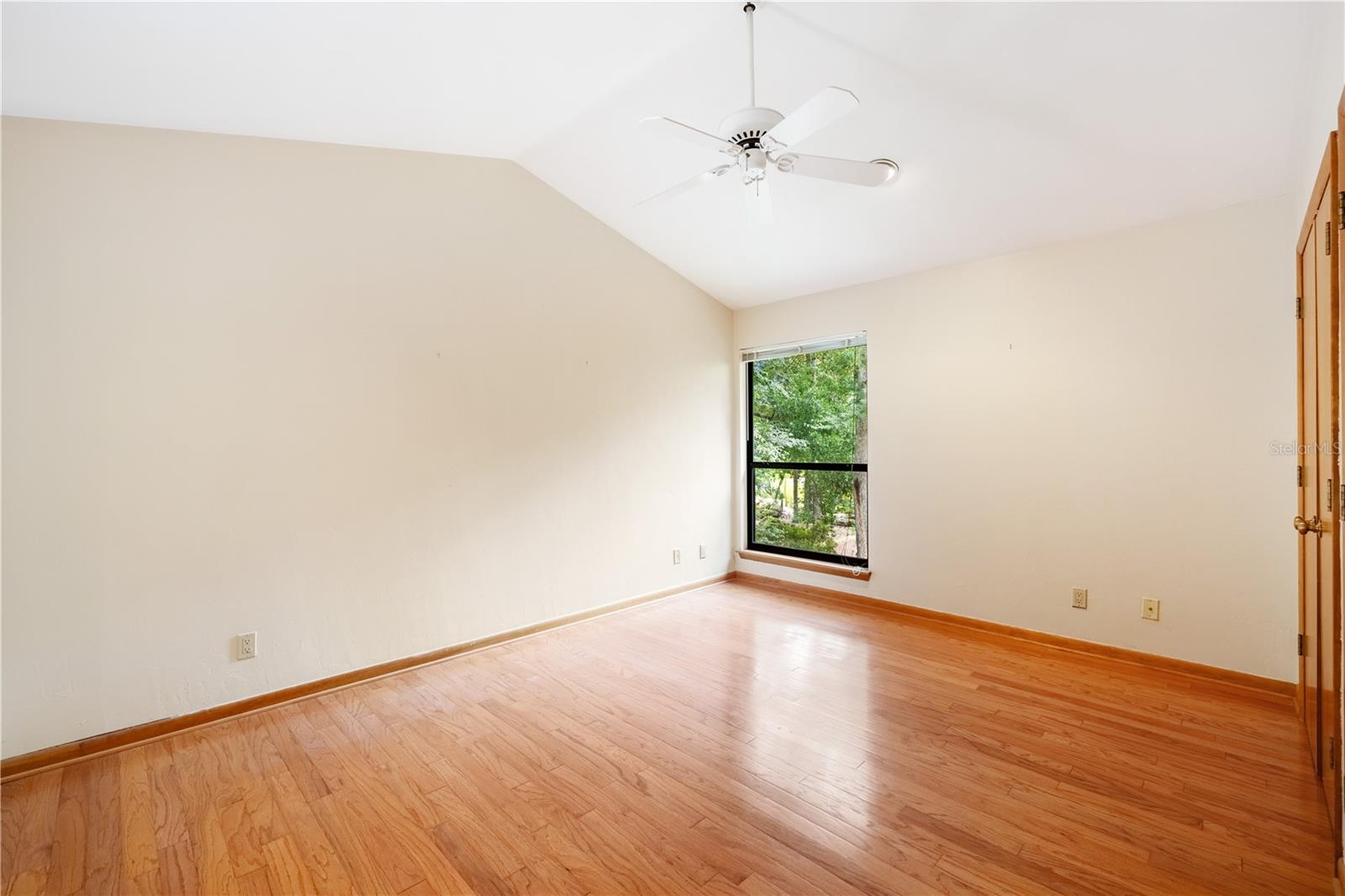 Image 29 of 68 For 1225 23rd Terrace