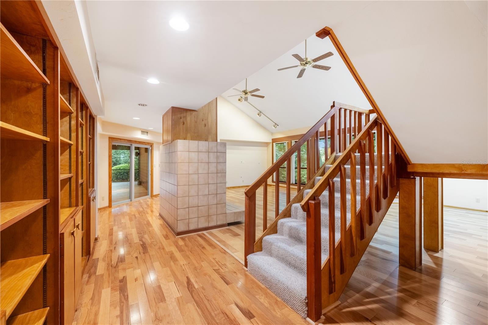 Image 4 of 68 For 1225 23rd Terrace
