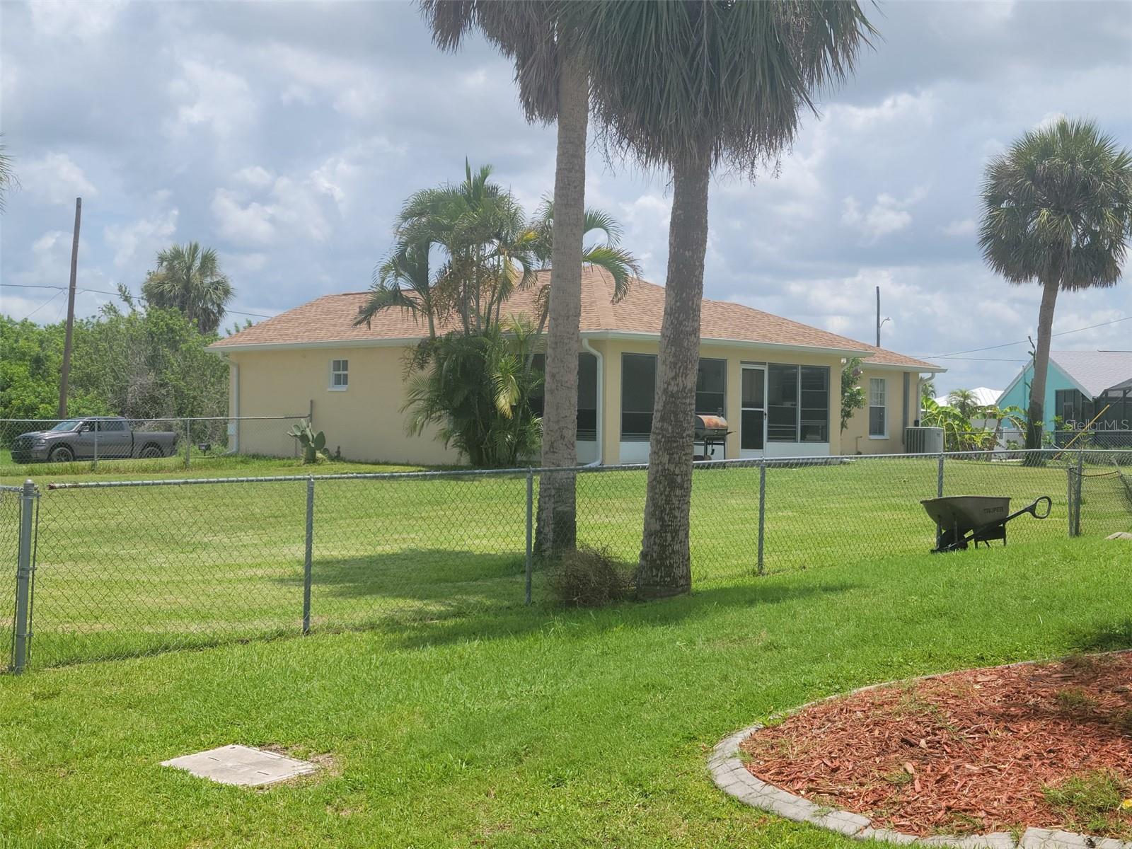 Image 4 of 24 For 4611 Herman Circle