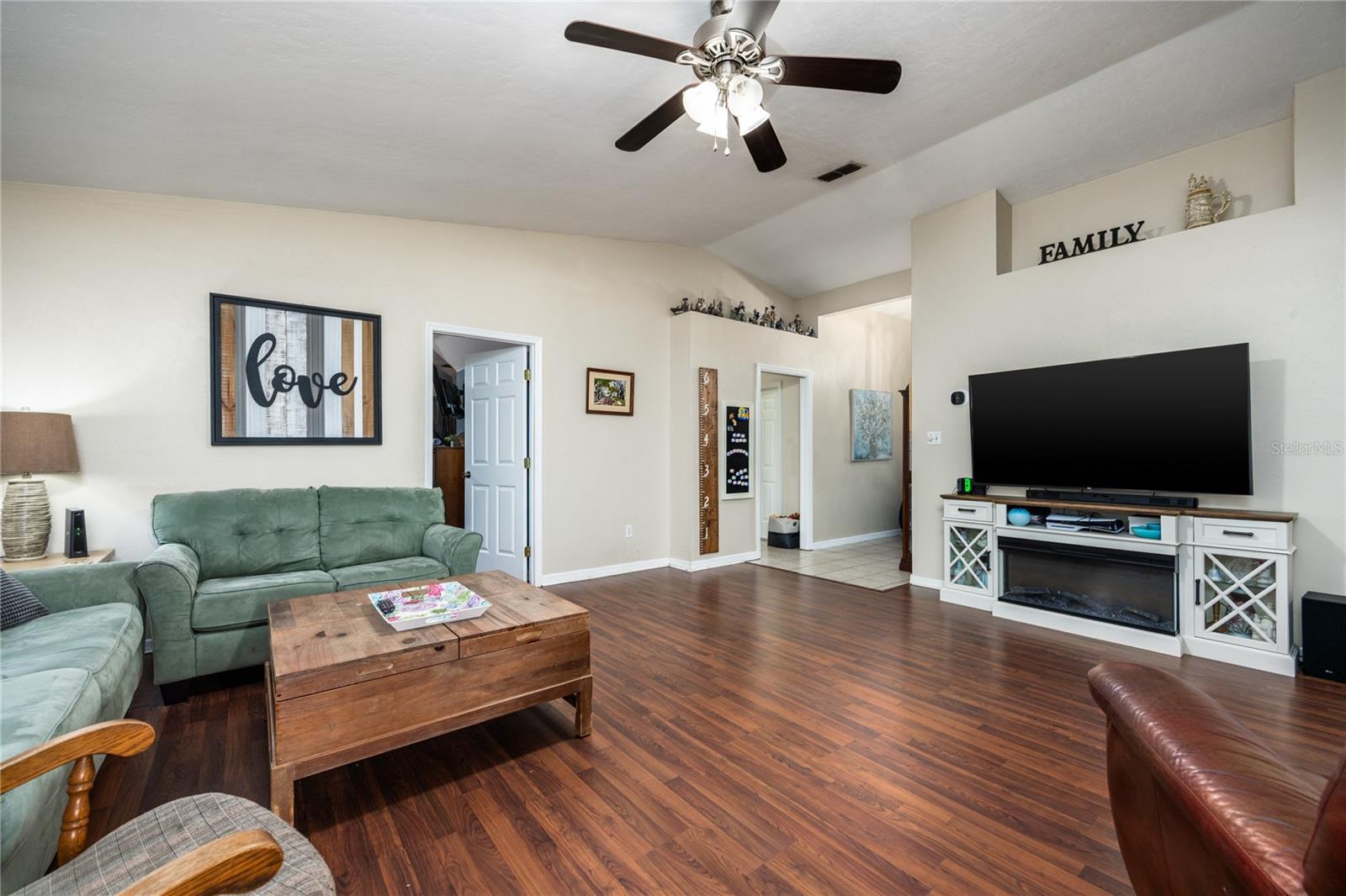 Image 12 of 37 For 25308 17th Avenue