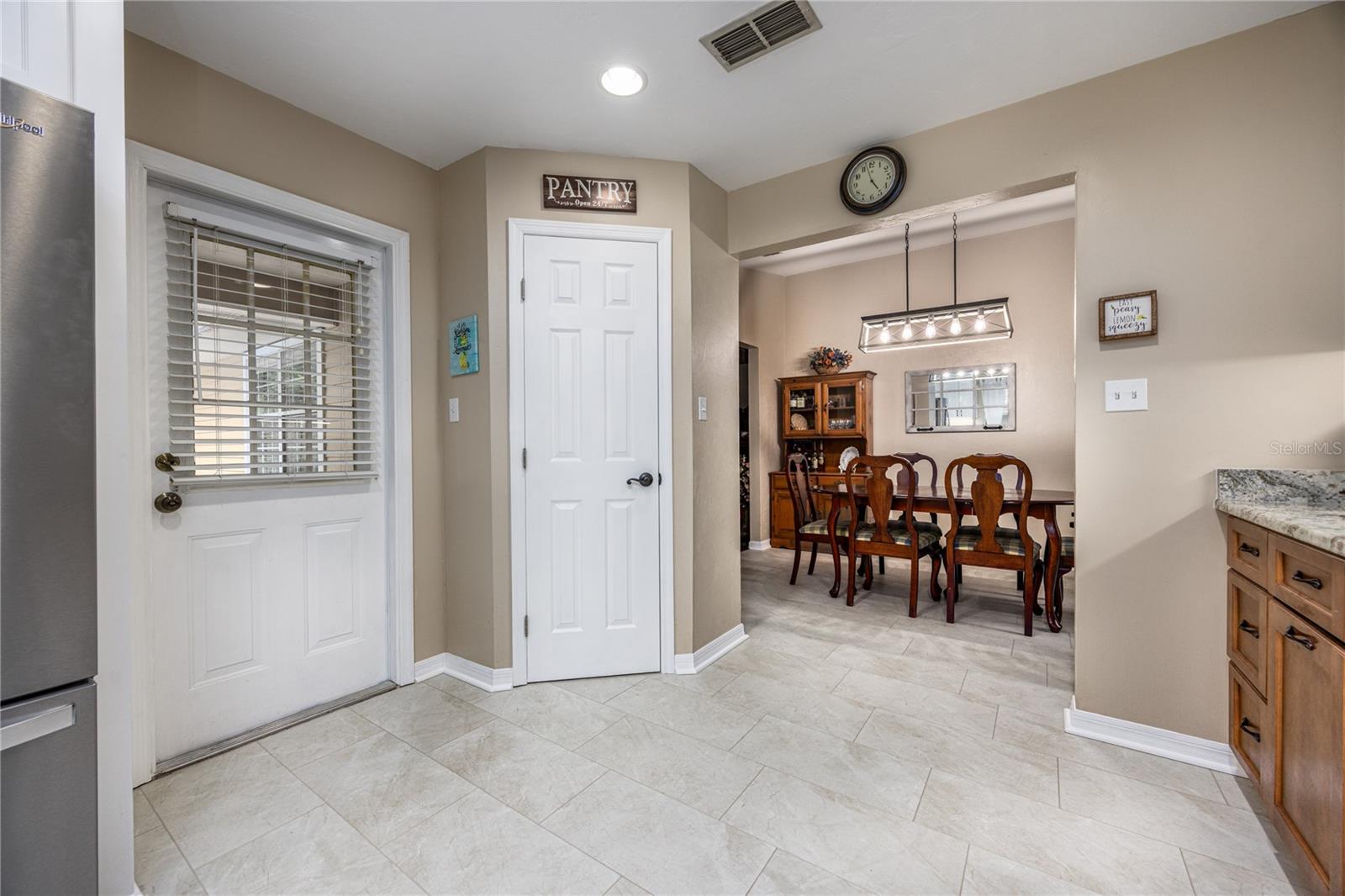 Image 18 of 37 For 25308 17th Avenue