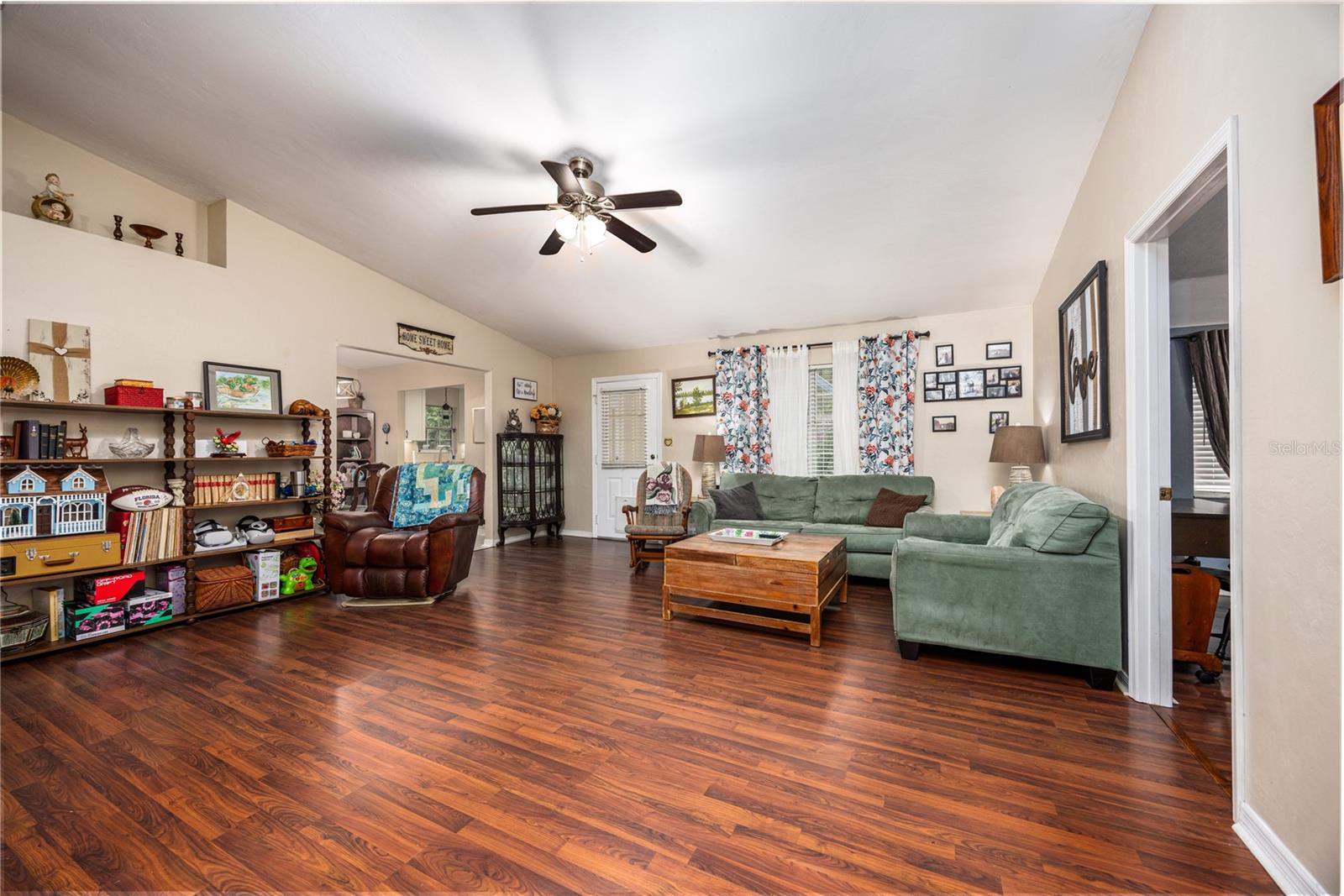Image 8 of 37 For 25308 17th Avenue