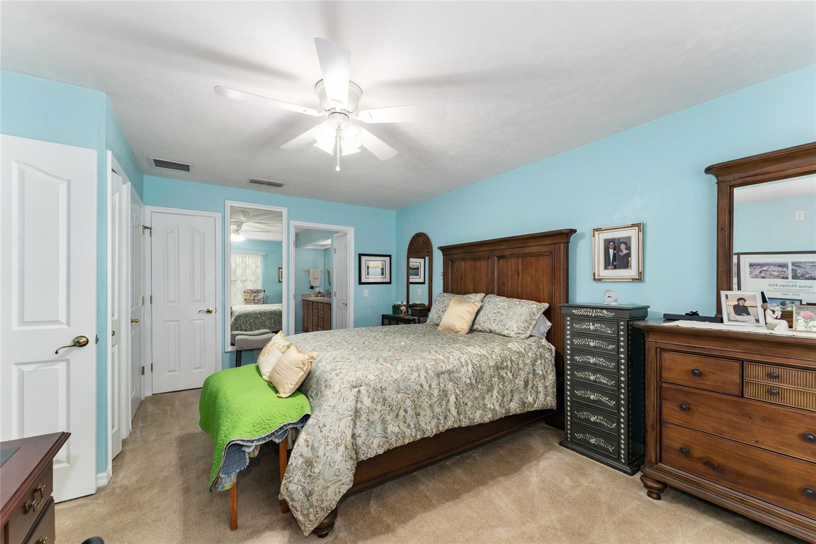 Image 17 of 46 For 10922 Palmetto Boulevard