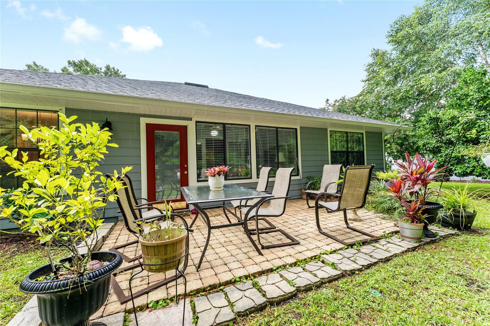 Image 33 of 46 For 10922 Palmetto Boulevard