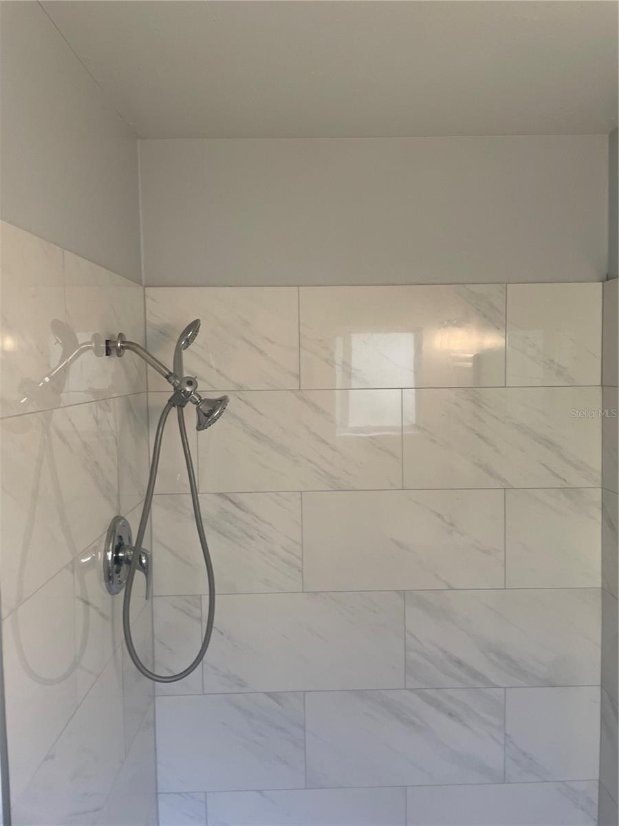 Image 16 of 26 For 112 29th Street