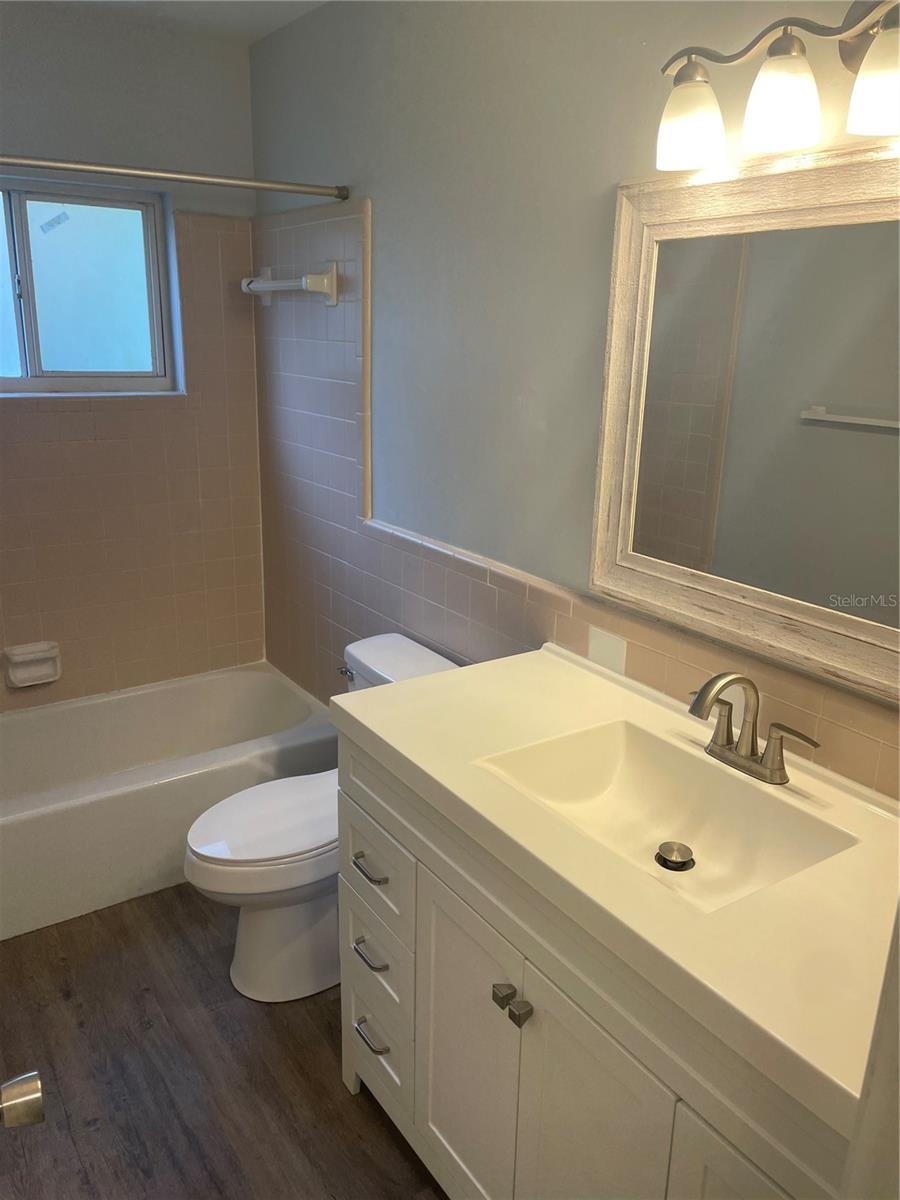 Image 23 of 26 For 112 29th Street