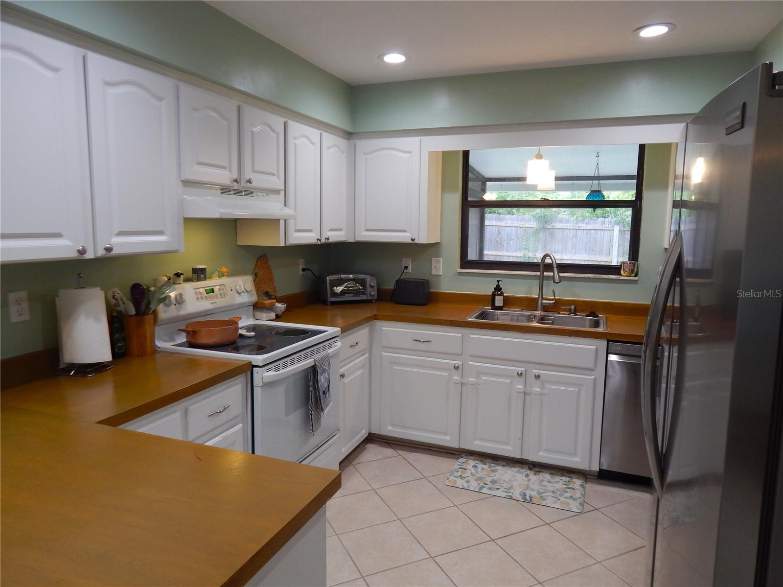 Image 6 of 53 For 10912 36th Place