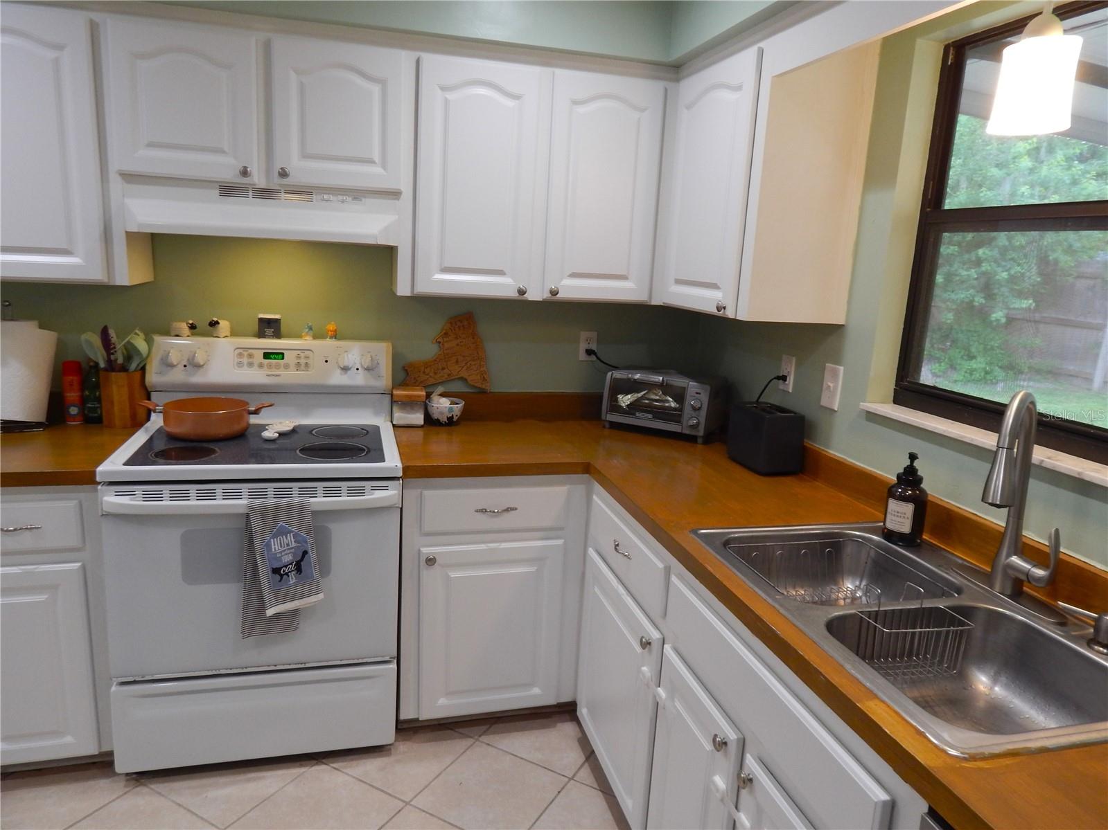 Image 7 of 53 For 10912 36th Place