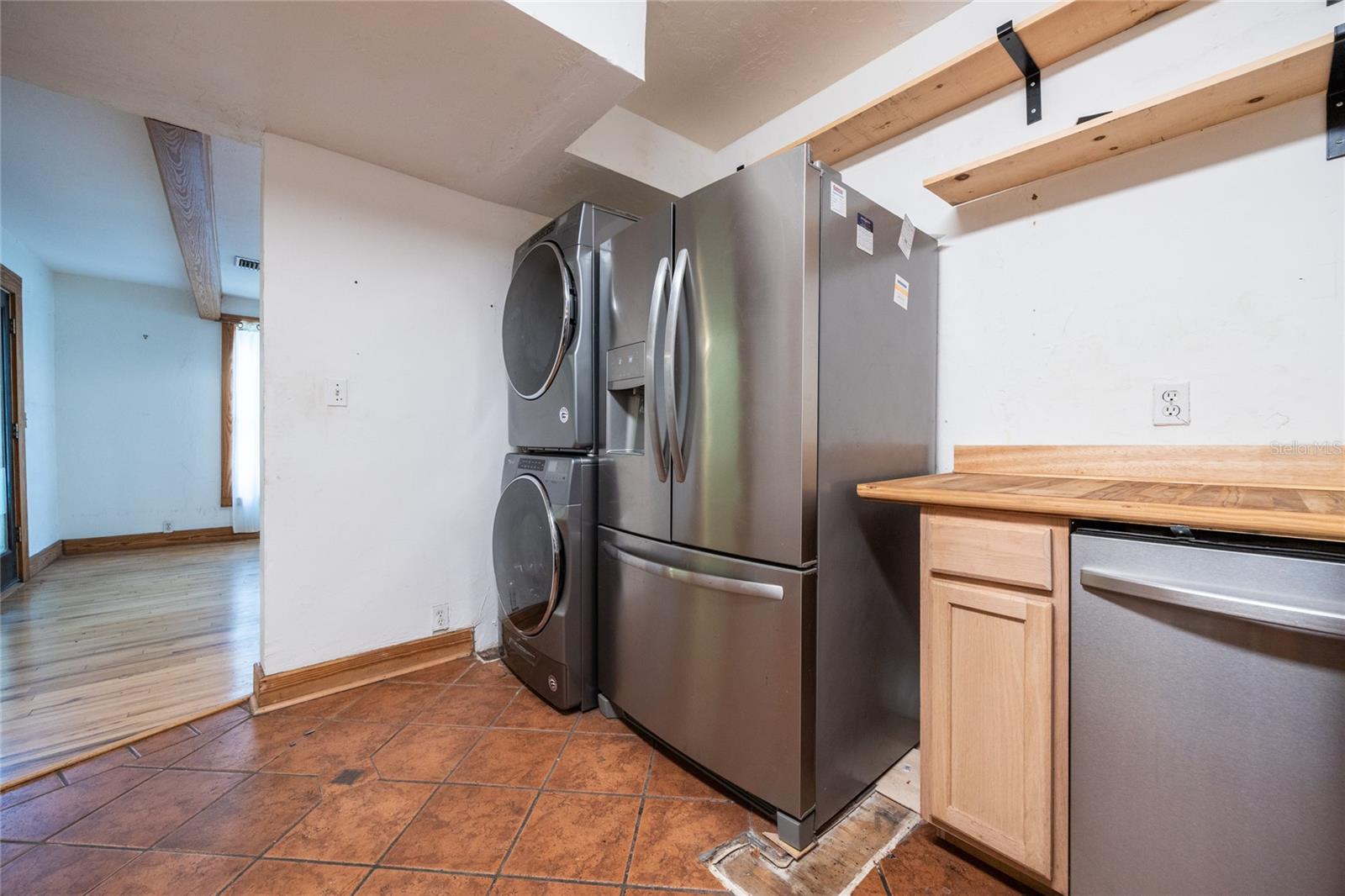 Image 18 of 49 For 407 8th Street