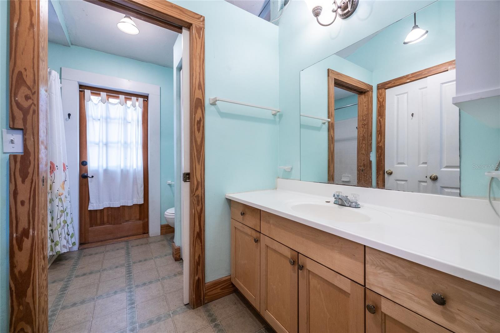 Image 22 of 49 For 407 8th Street