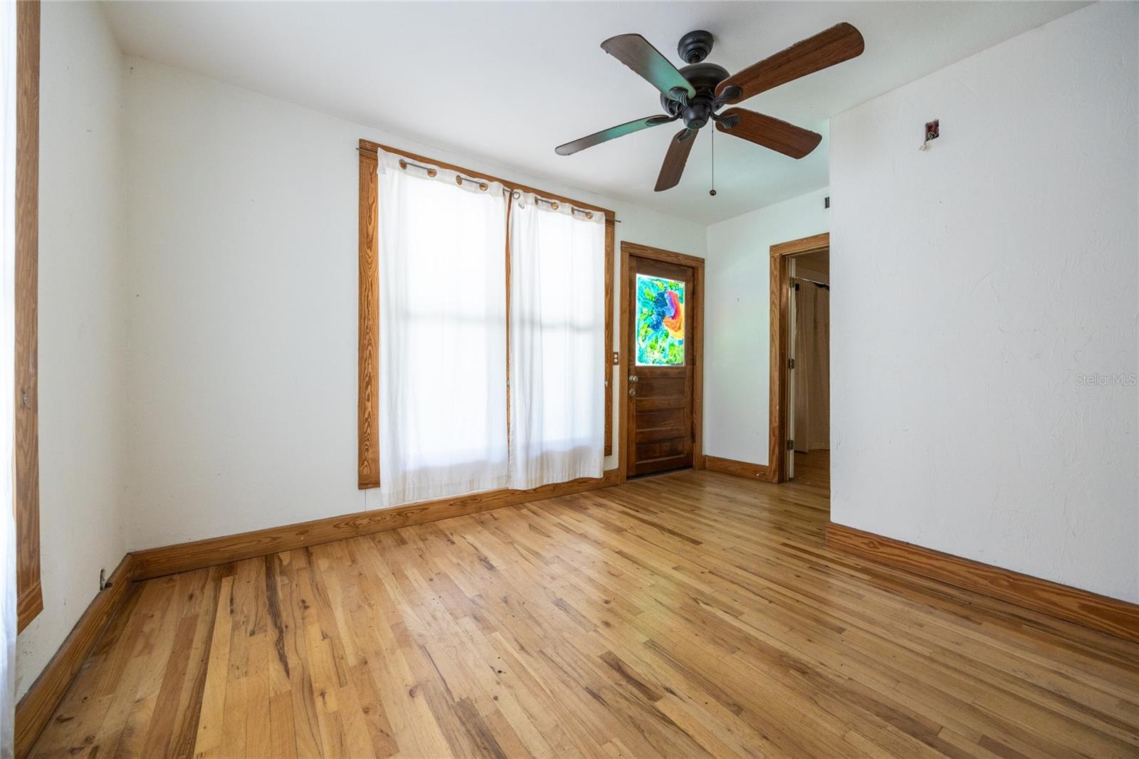 Image 8 of 49 For 407 8th Street