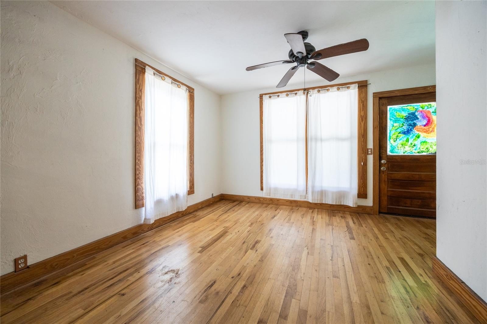 Image 9 of 49 For 407 8th Street