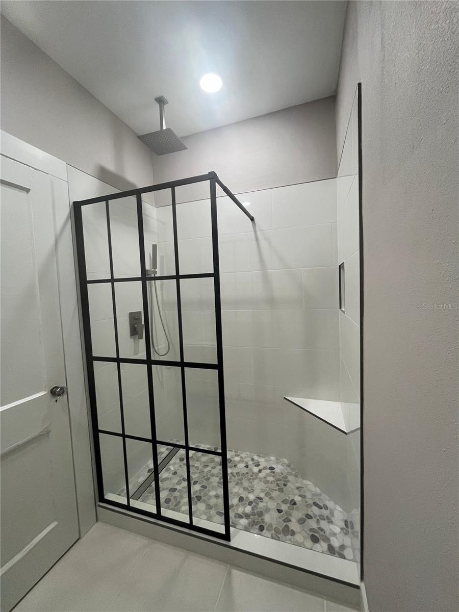 Image 13 of 16 For 3303 Empedrado Street 4