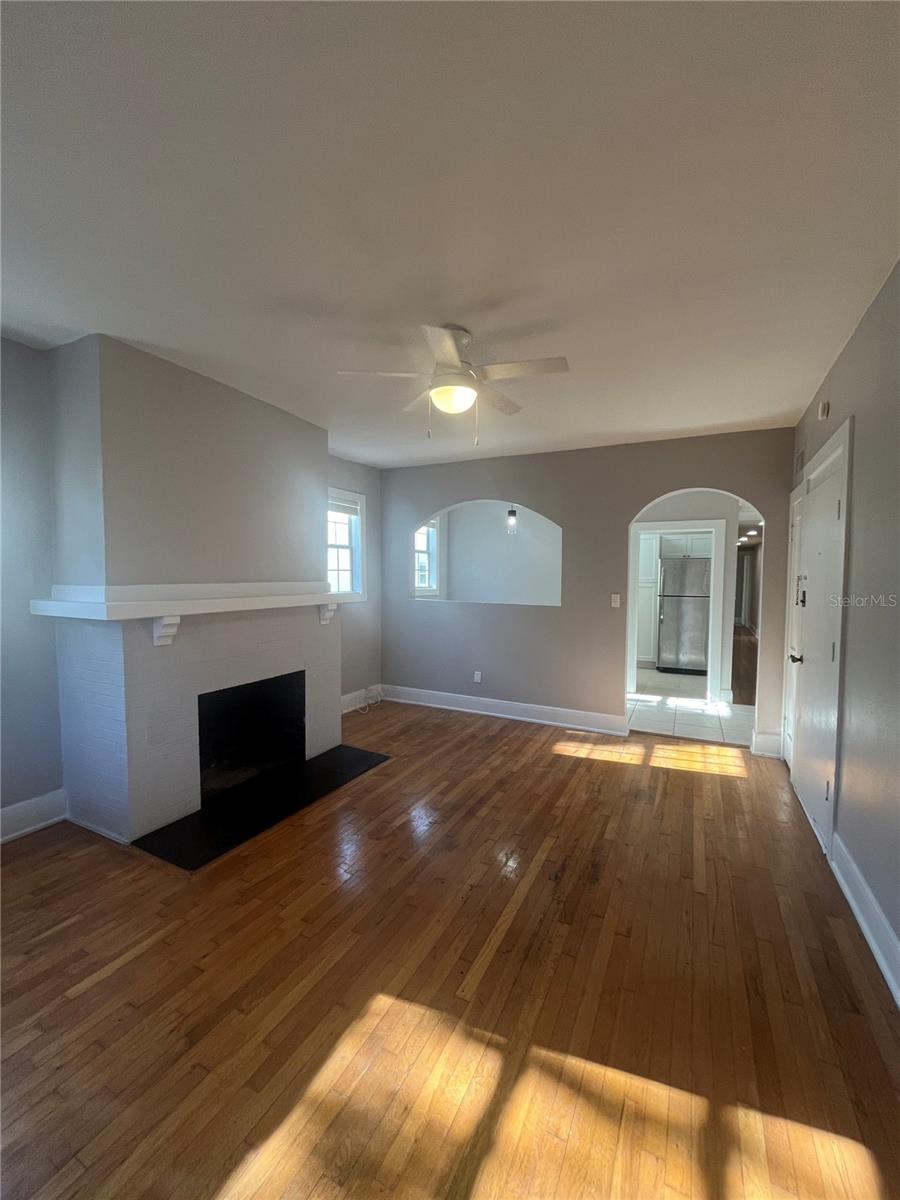 Image 3 of 16 For 3303 Empedrado Street 4