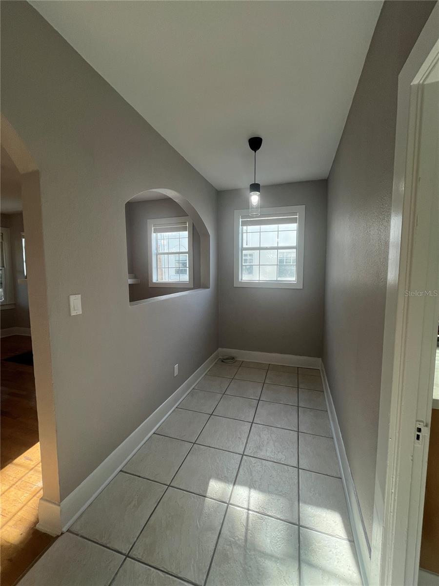 Image 6 of 16 For 3303 Empedrado Street 4
