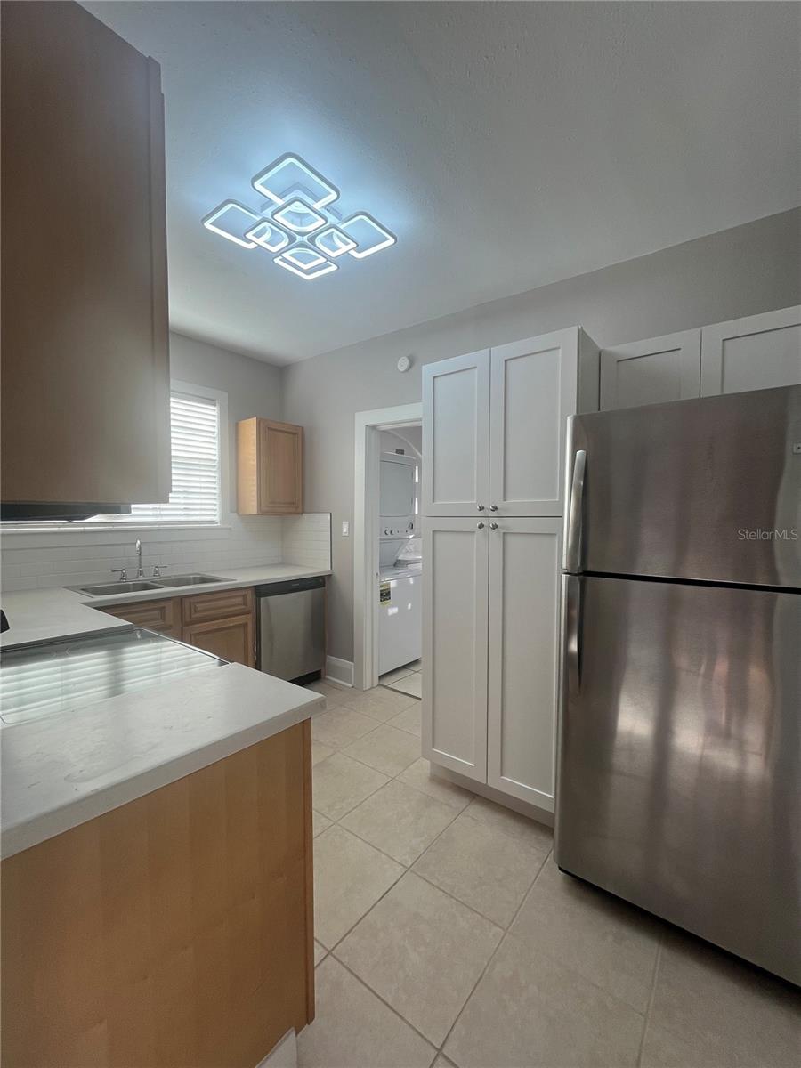 Image 7 of 16 For 3303 Empedrado Street 4